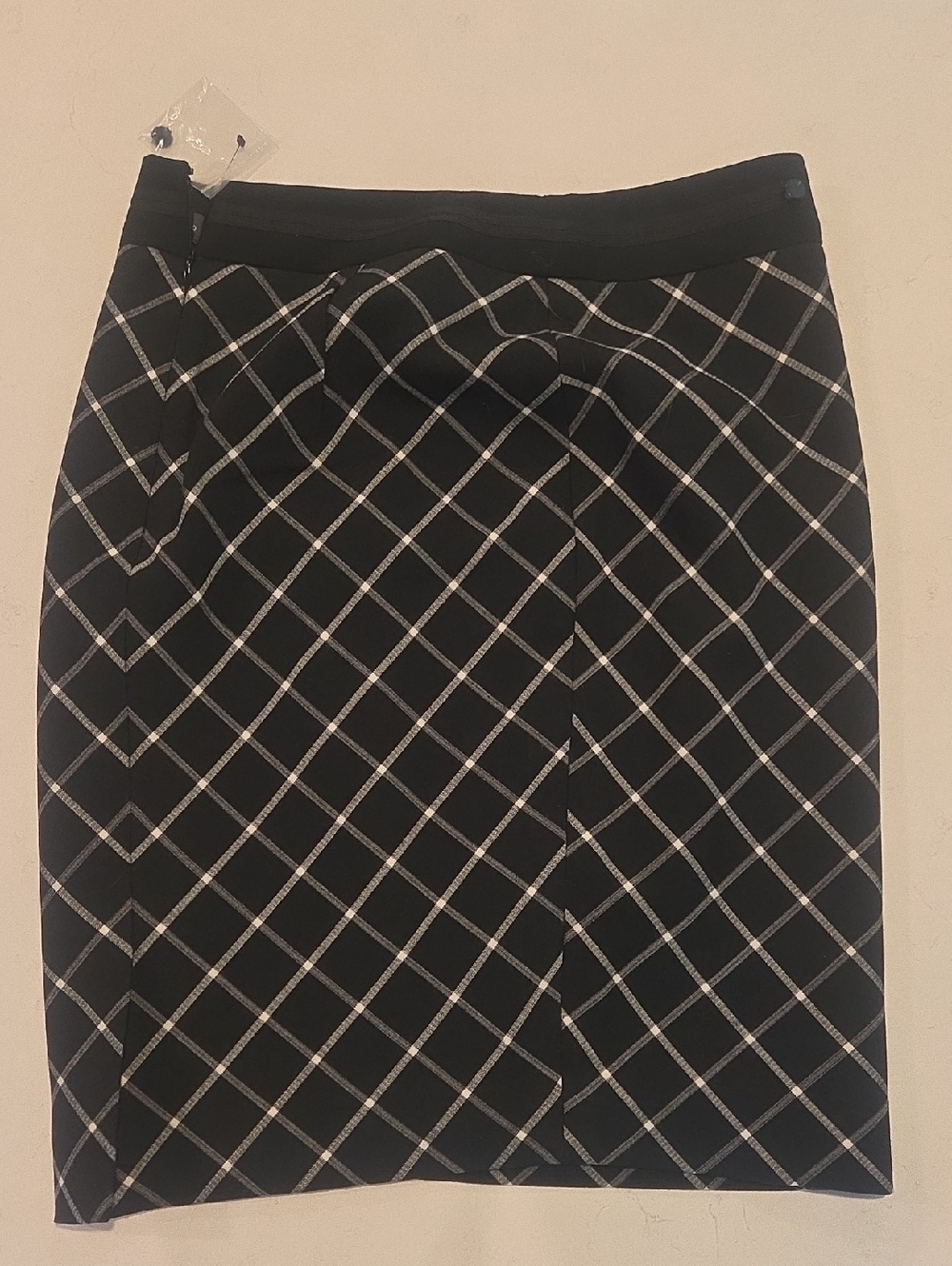Elegant Black and White Plaid Skirt
